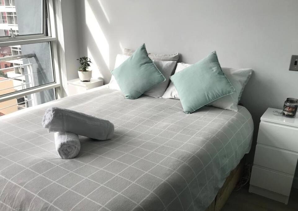 Stunning Studio Apartment In Cbd קייפטאון מראה חיצוני תמונה